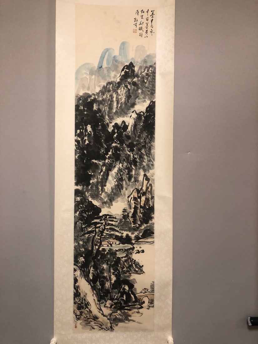 A Chinese Vertical Scroll Ink Painting of Landscape on Paper: A Chinese Vertical Scroll Ink Painting of Landscape on Paper,Modern Time of China,Lin Sanzhi,Size:132cmx33cm ?????????????,???,???