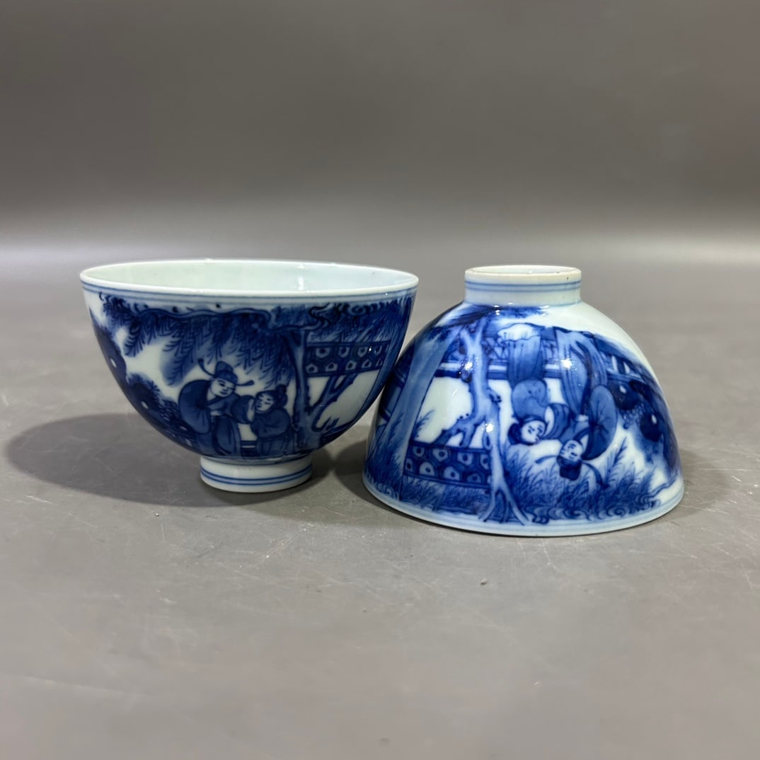 A pair of Exquisite Blue and White Figures Pattern Cup: A pair of Exquisite Blue and White Figures Pattern Cup,Qing Dynasty, China,Kangxi Six-character Mark,Size:5.4cmx8.3cm ??????????,????,?????