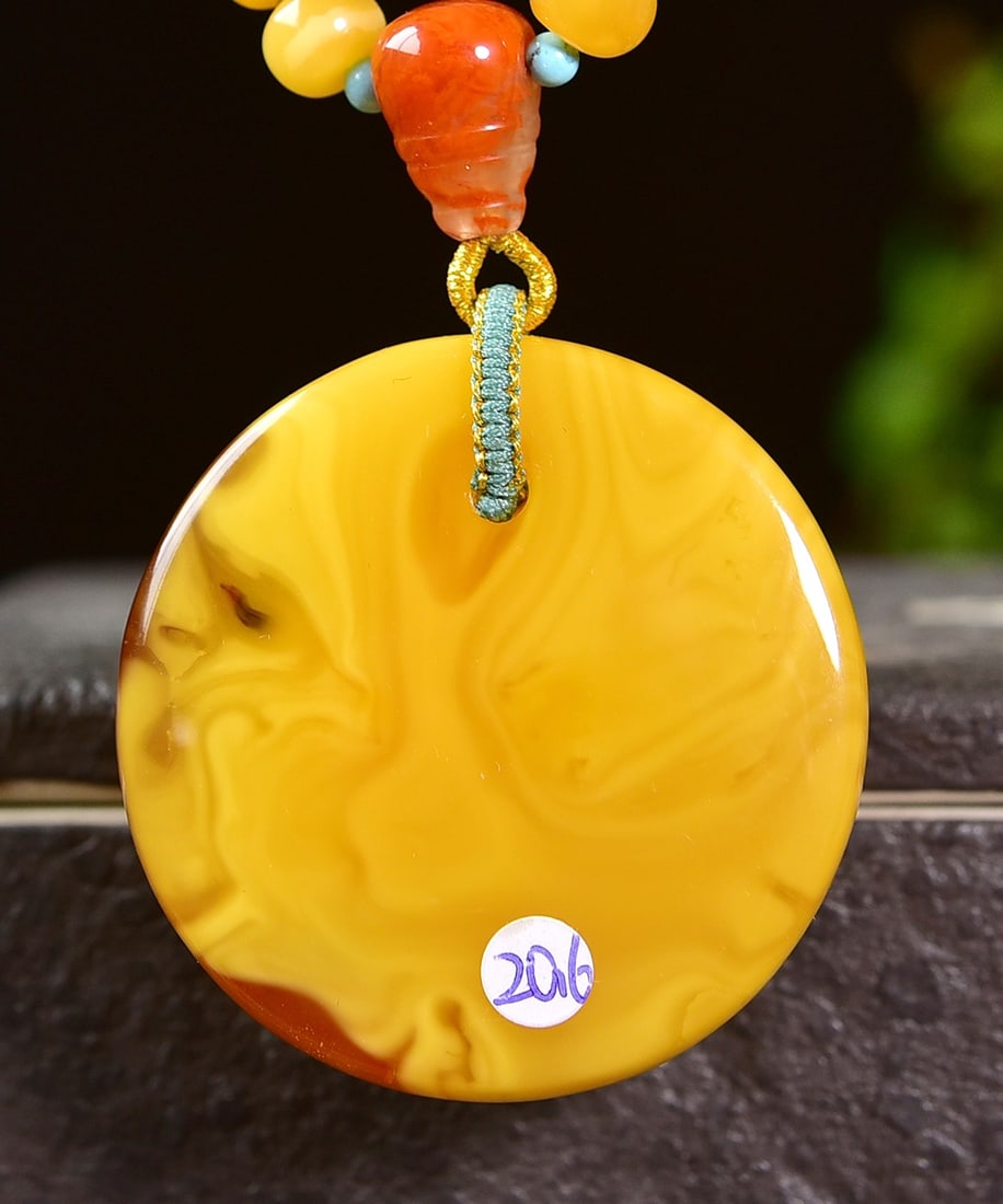 A Exquisite Amber Peace Pendant - 5