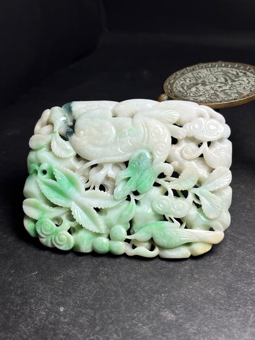 An Exquisite Jadeite Kylin Pattern Hand Piece - 3