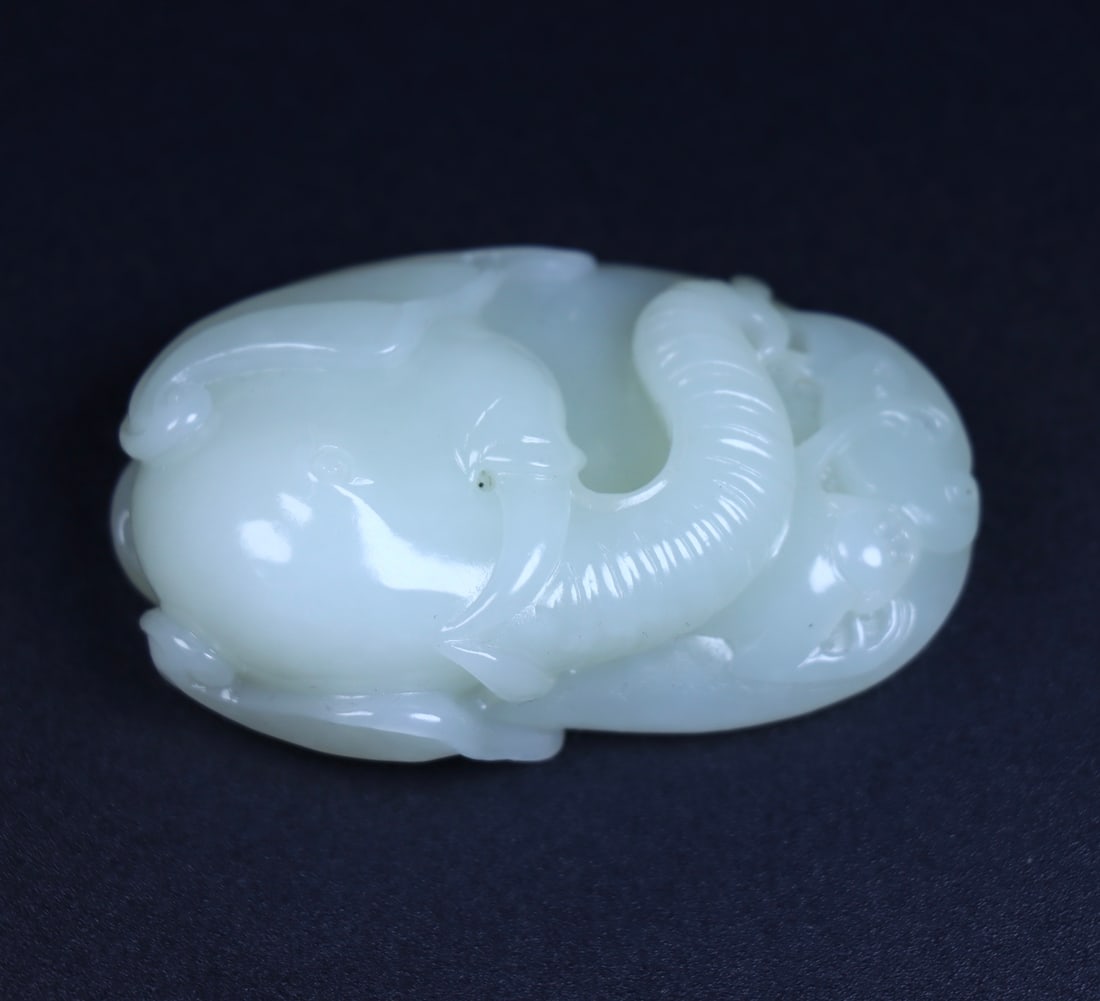 An Exquisite White Jade Elephant Pattern Pendant - 7