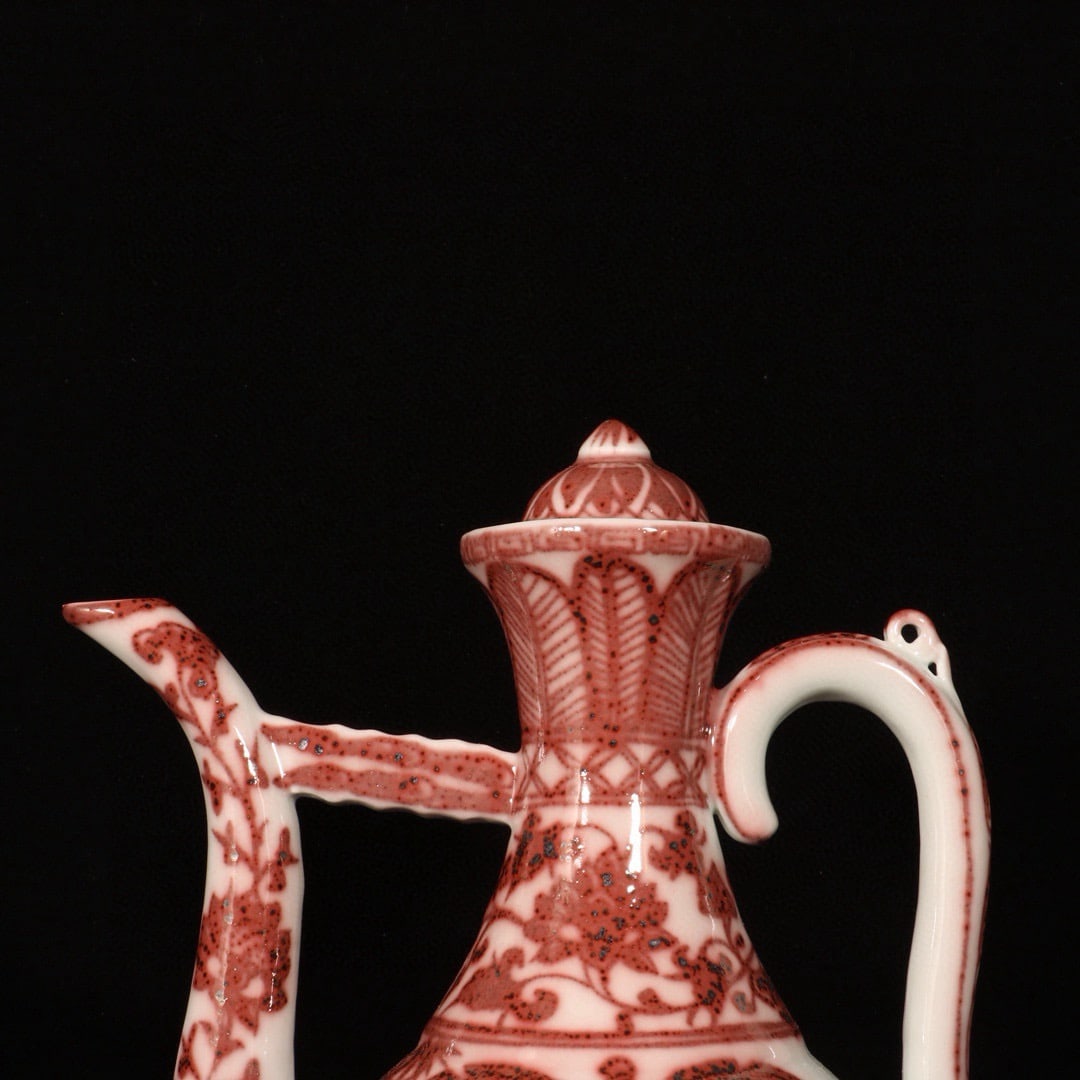 An Exquisite Underglaze-Red Banana Leaf Pattern Ewer - 2
