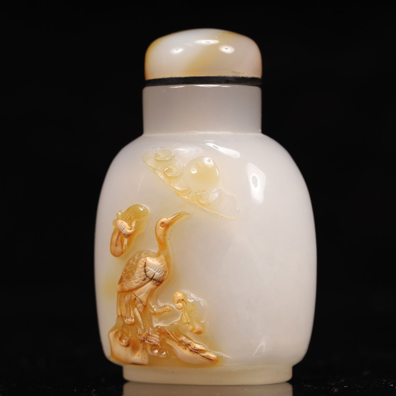 An Exquisite Agate Crane Pattern Snuff Bottle - 2