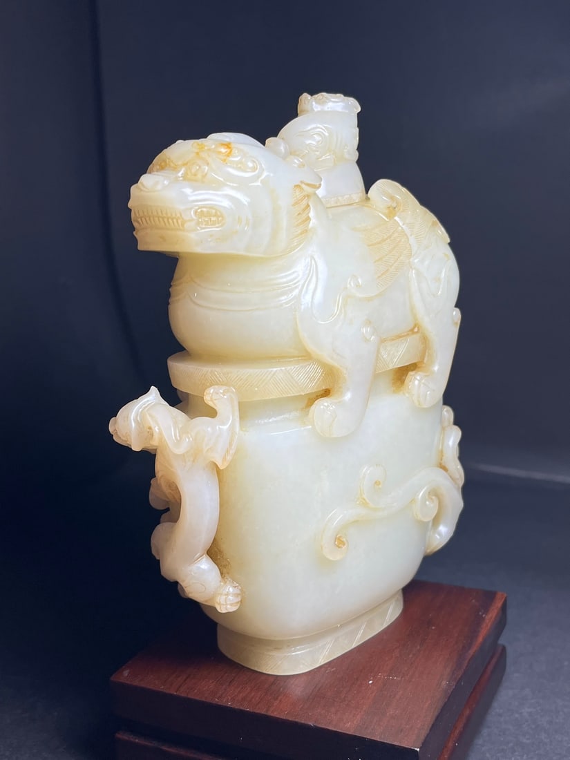 An Exquisite White Jade Auspicious Beast Pattern Ornament - 3