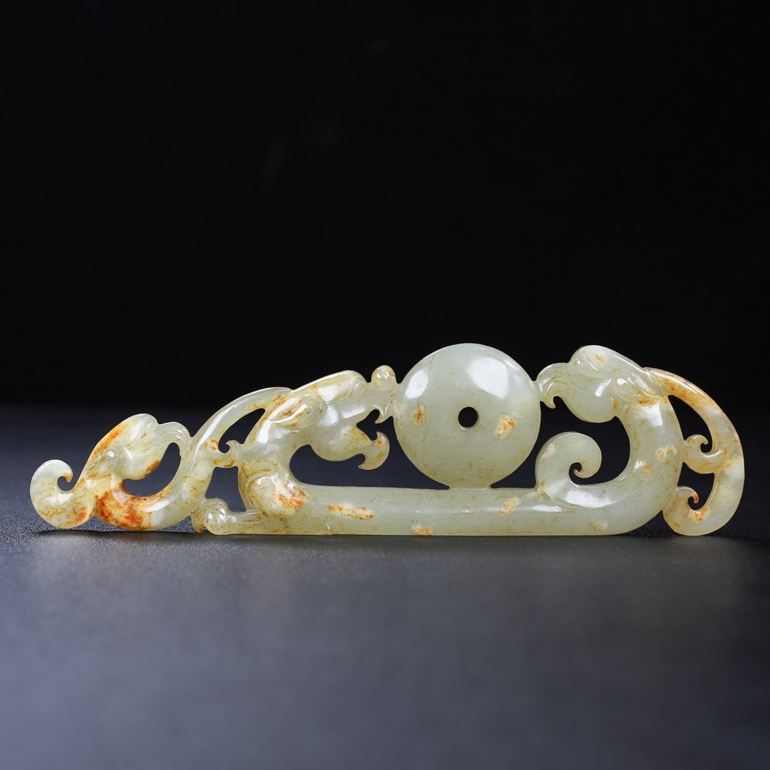 An Exquisite White Jade Dragon and Phoenix Pattern Ornament: An Exquisite White Jade Dragon and Phoenix Pattern Ornament,Qing Dynasty,China,Size:2inx0.4inx7.3in,Weight:127g 白玉龙凤纹摆件,中国清代