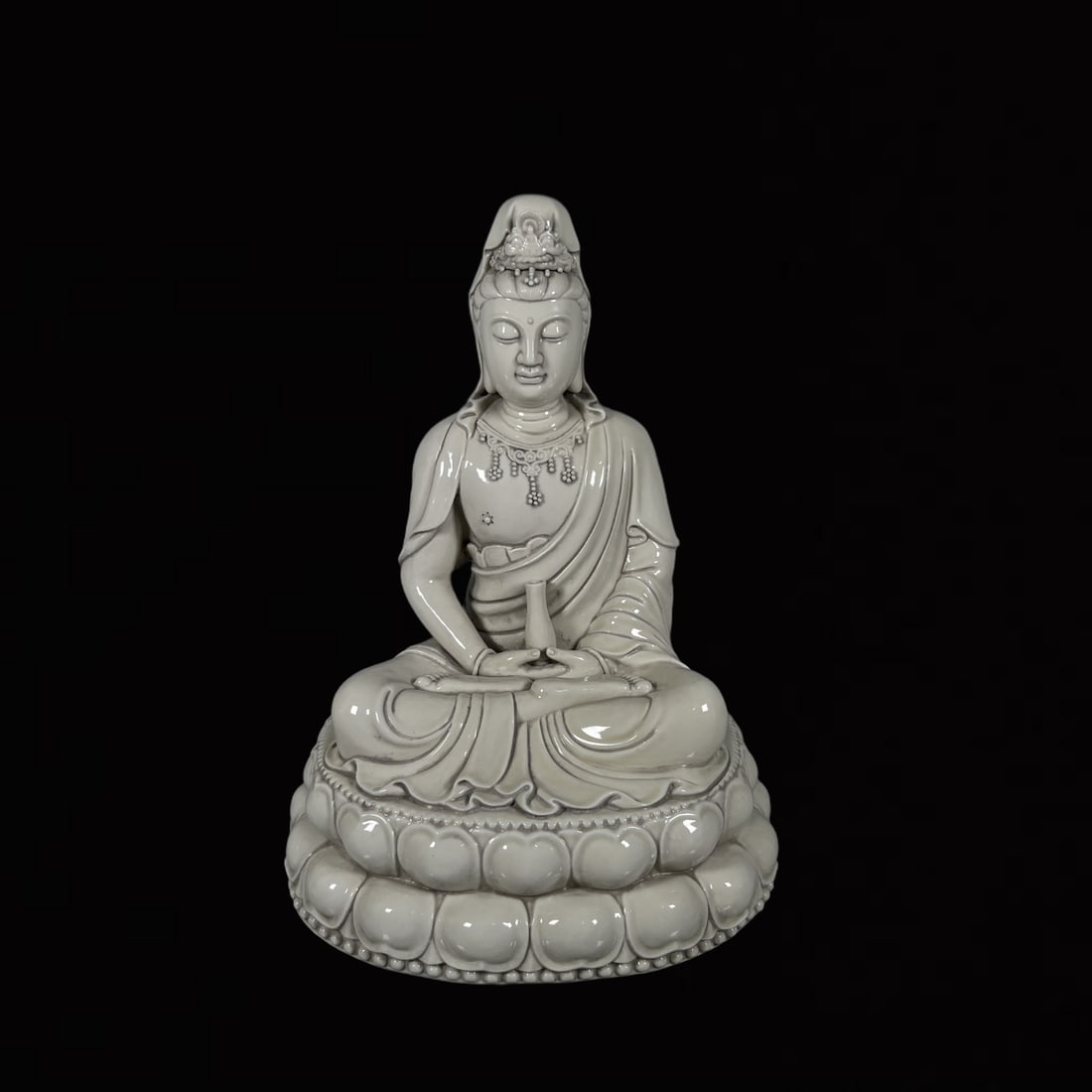 A Solemn Blance-De-Chine Statue of Avalokitesvara: A Solemn Blance-De-Chine Statue of Avalokitesvara,Ming Dynasty,China,He Chaozong Mark,Size:16.5in 