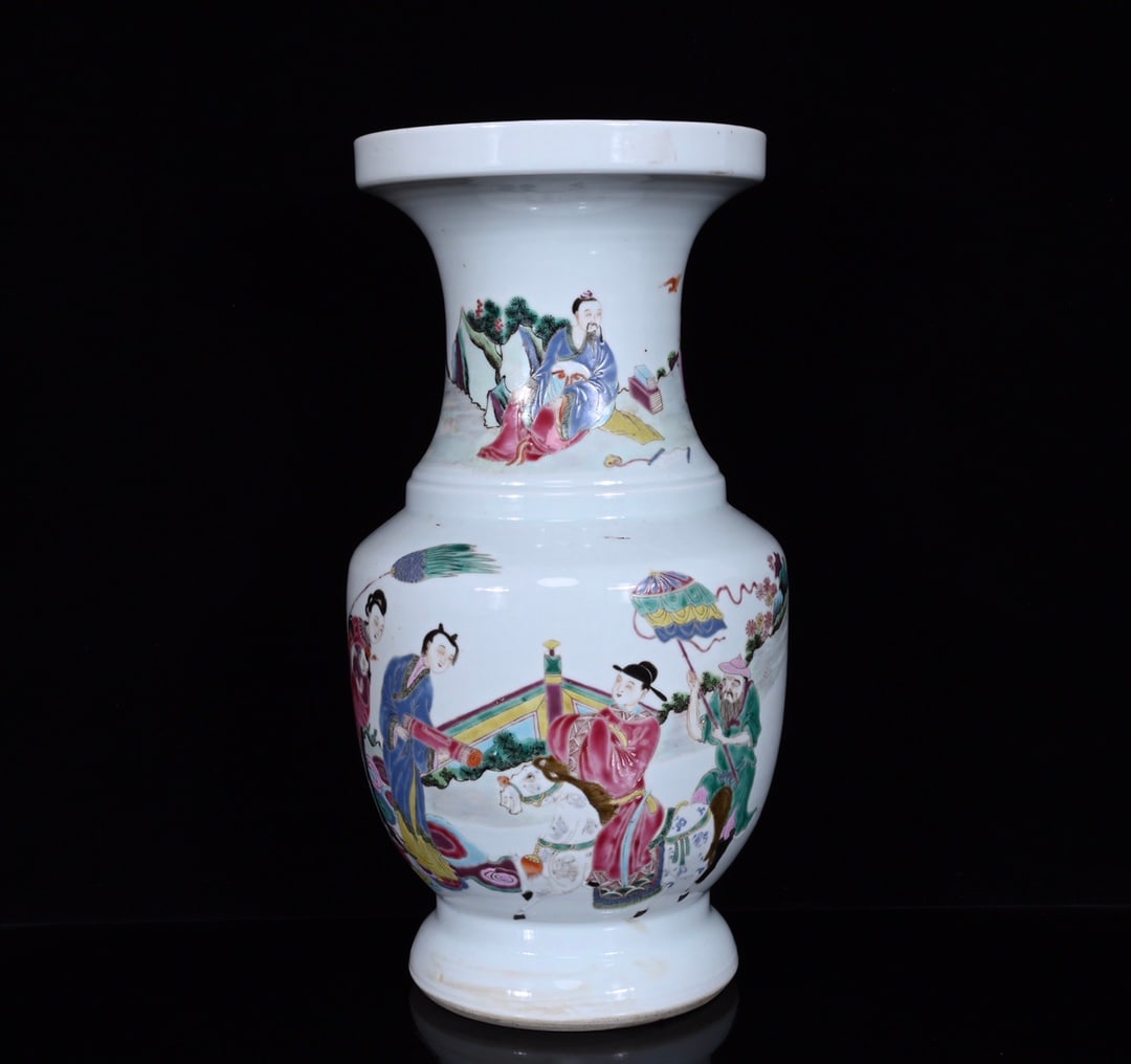An Exquisite Famille-Rose Character and Story Pattern Vase: An Exquisite Famille-Rose Character and Story Pattern Vase,Qing Dynasty,China,Size:14.8inx7.5in 粉彩人物故事纹瓶,中国清代
