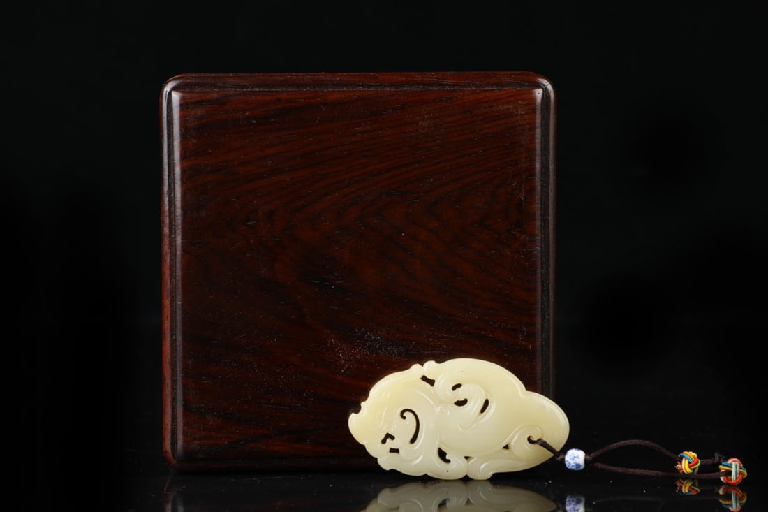 An Exquisite Shoushan Stone Phoenix Pattern Pendant - 2