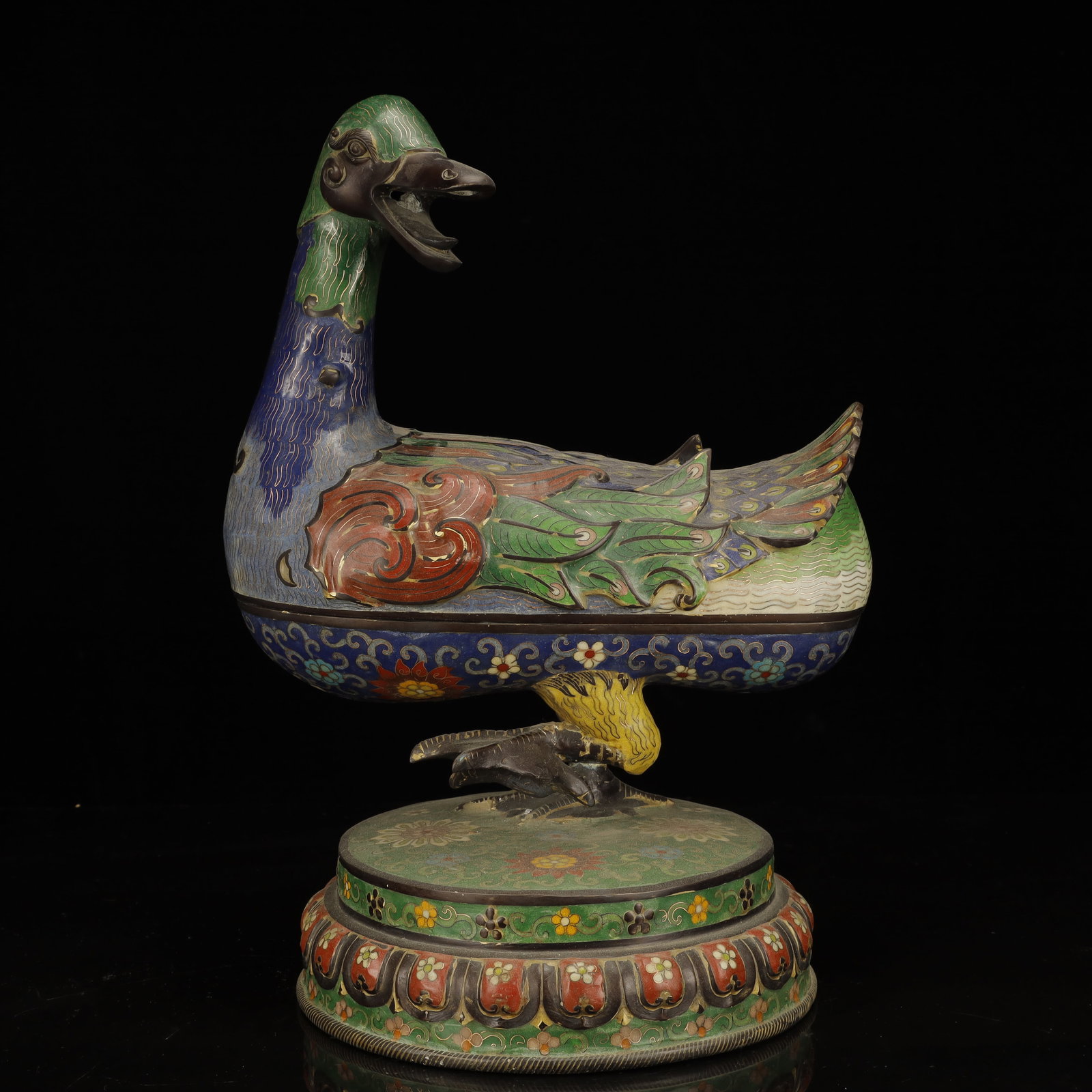 A Rare Cloisonne Duck Censer: A Rare Cloisonne Duck Censer,Qing Dynasty, China,Size:11.8inx9.1inx17.3in,Weight:7350g 景泰蓝鸭子香炉,中国清代