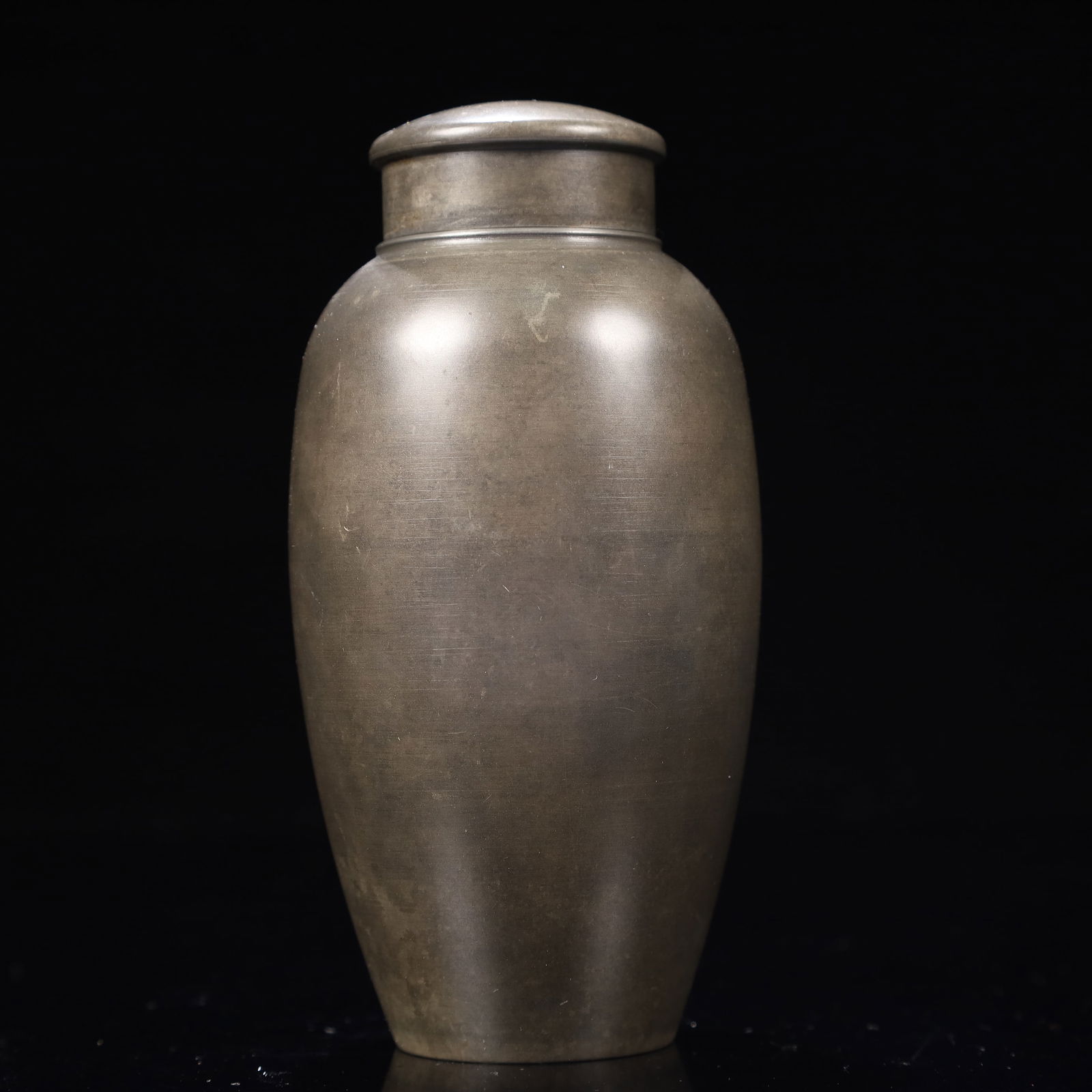 An Exquisite Tin Bottle - 4