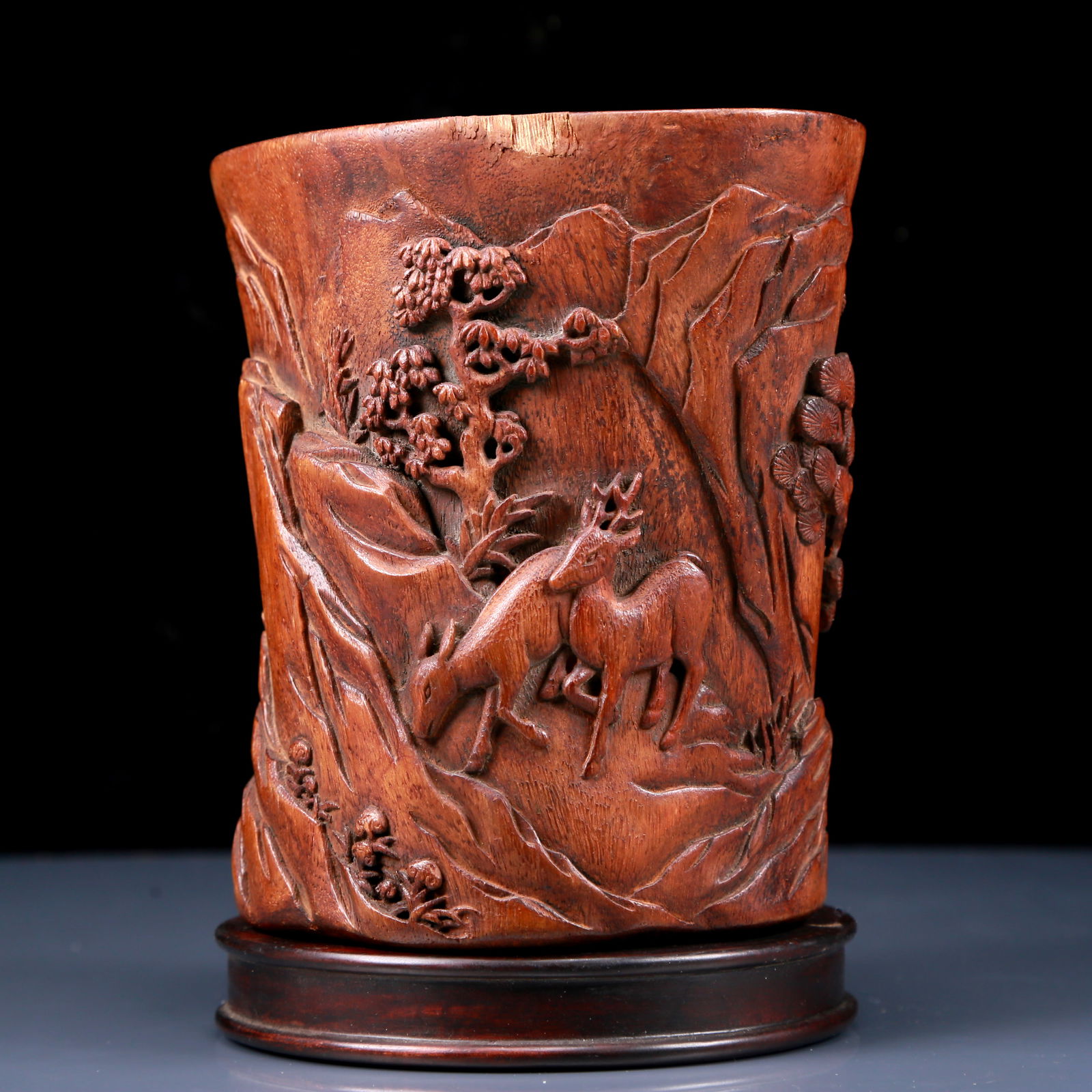 An Exquisite Boxwood Landscape Pattern Brush Pot - 7
