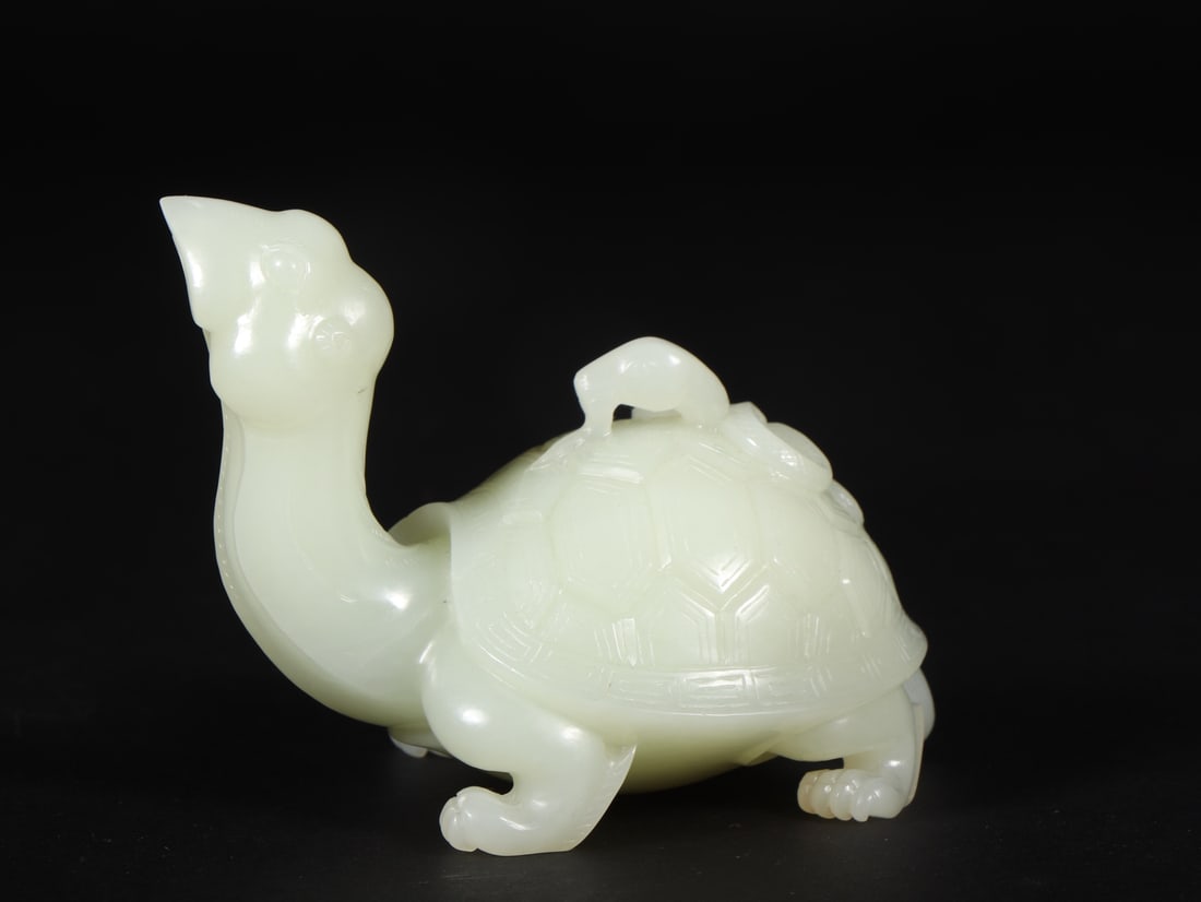 An Exquisite White Jade Turtle Ornament - 2