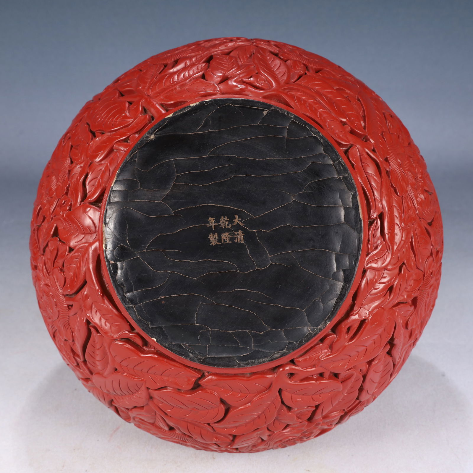 An Exquisite Carved Red Lacquer Flower Pattern Jar - 8