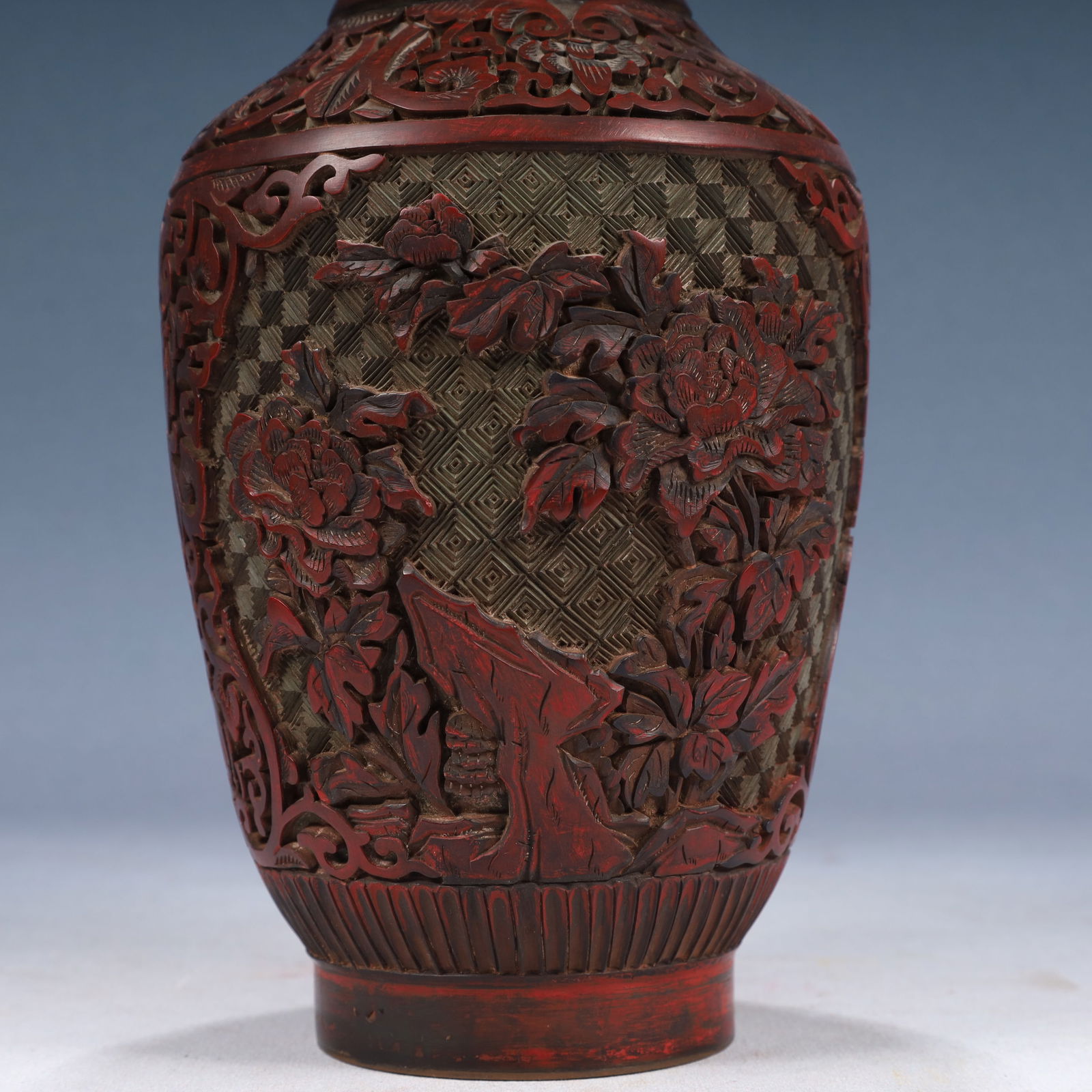 A Rare Carved Red Lacquer Flower Pattern Vase - 3