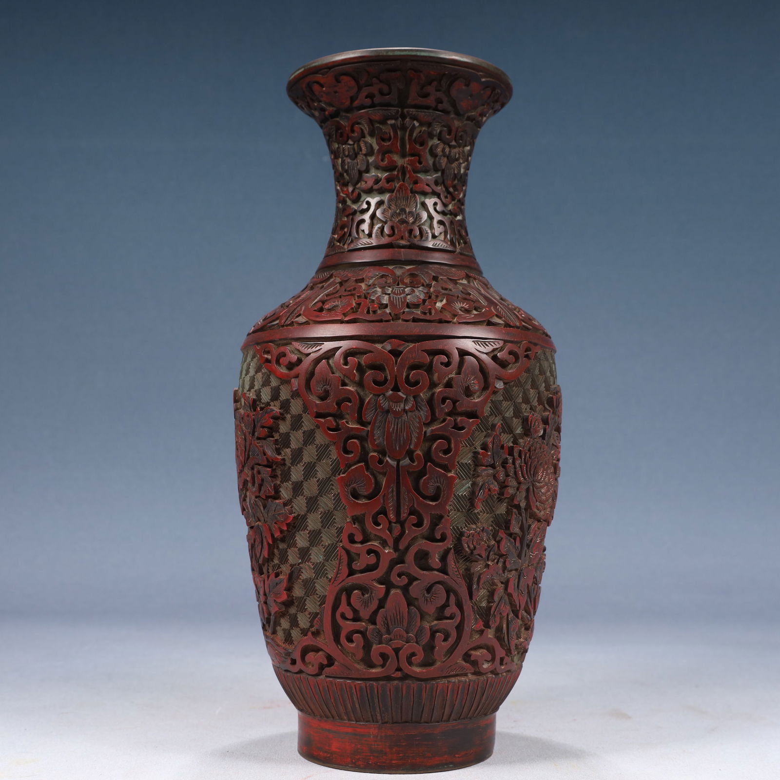 A Rare Carved Red Lacquer Flower Pattern Vase - 5