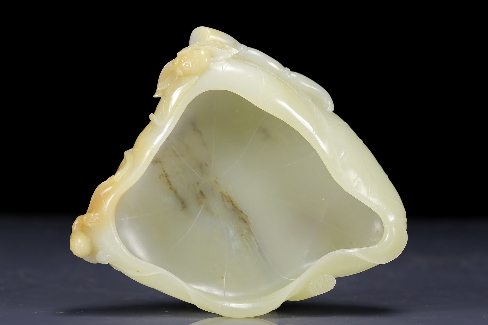 An Exquisite White Jade Lotus Root Pattern Brush Washer - 2