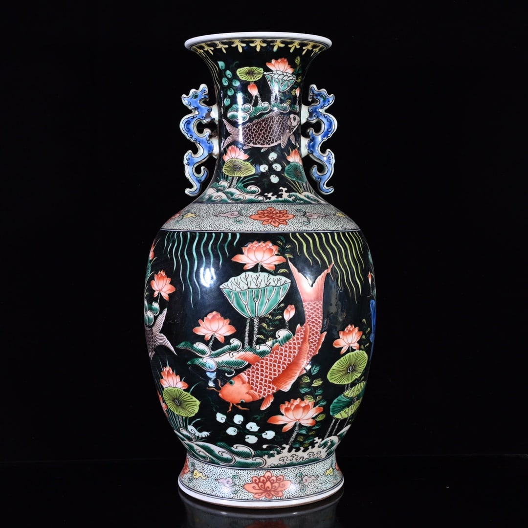 An Exquisite Wucai Hornwort Pattern Double-Ears Vase: An Exquisite Wucai Hornwort Pattern Double-Ears Vase,Qing Dynasty,China,Kangxi Six-character Mark,Size:17.7inx10.6in 
