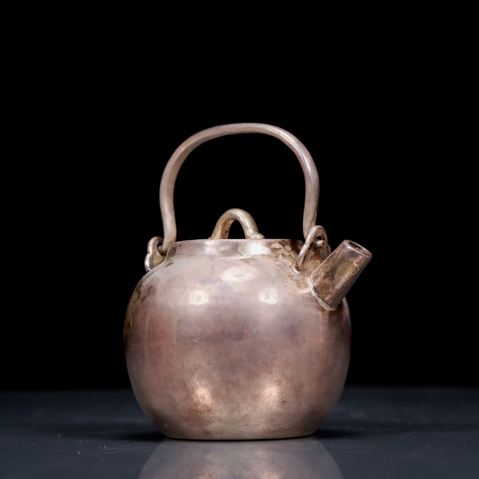 An Exquisite Silver Teapot - 2