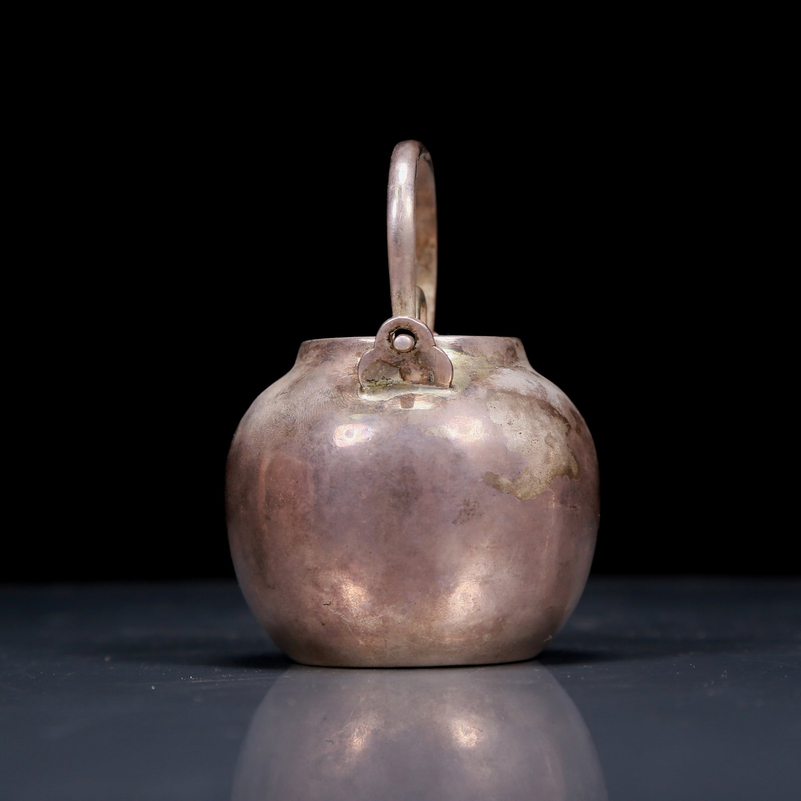 An Exquisite Silver Teapot - 6