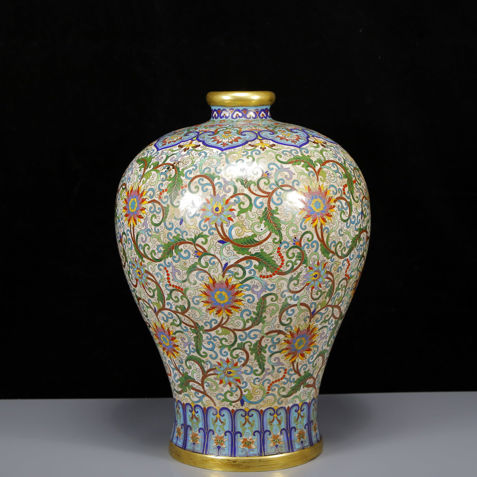 A Huge Cloisonne Lotus Pattern Vase - 6