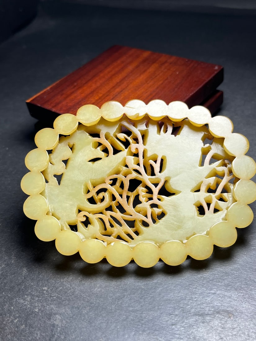 An Exquisite White Jade Crane Pattern Pendant - 5