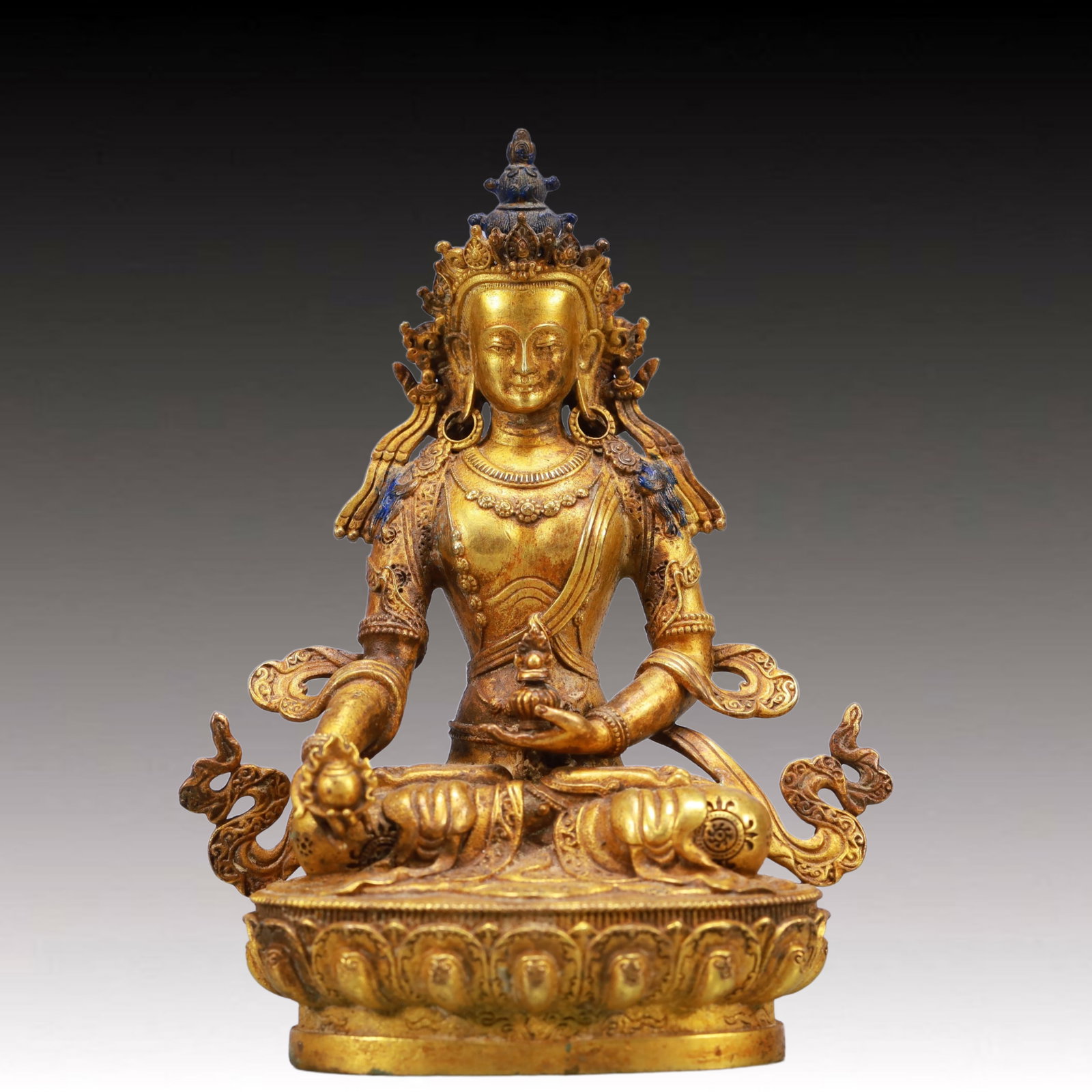 A Solemn Gilt Bronze Statue of Amitayus: A Solemn Gilt Bronze Statue of Amitayus,Qing Dynasty, China,Size:3.1inx1.8inx4.1in,Weight:274g 铜鎏金无量寿佛像,中国清代