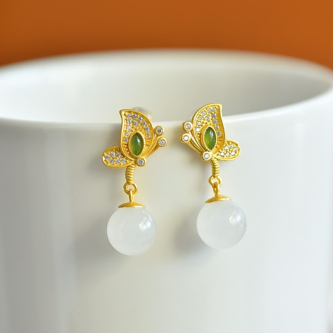 A Pair of Exquisite Sterling Silver-Gold Plated Inlaid White Jade Earrings: A Pair of Exquisite Sterling Silver-Gold Plated Inlaid White Jade Earrings,Size:0.4inx0.4in 一对纯银镀金镶白玉耳环