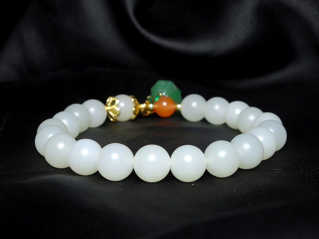 An Exquisite White Jade Bracelets - 4