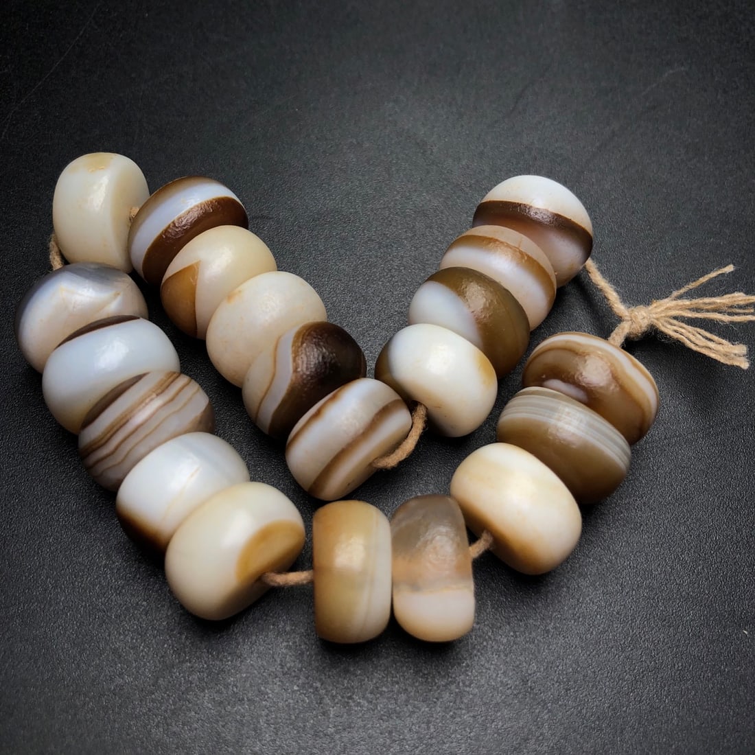 A Precious Agate Bracelets - 3