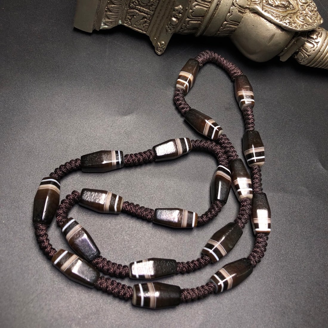 A Precious Agate Necklace - 4