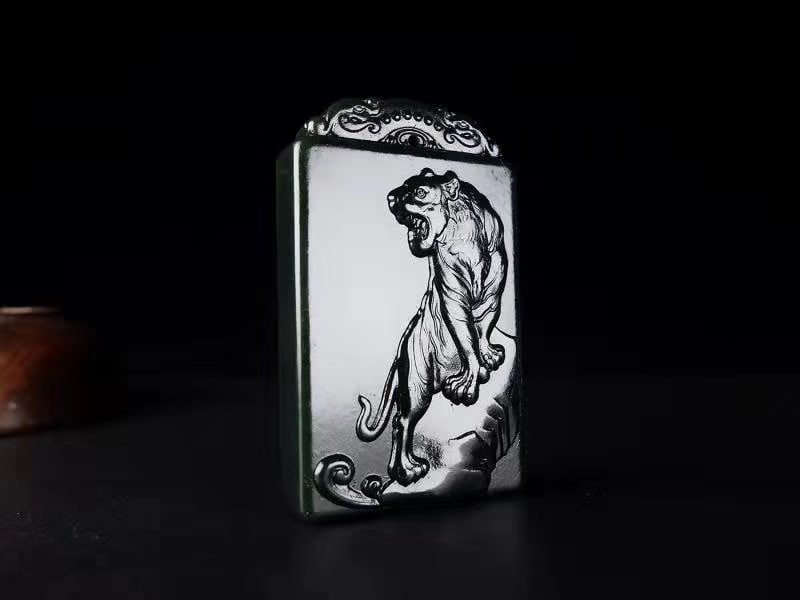 An Exquisite Cyan jade Tiger Pattern Pendant - 3