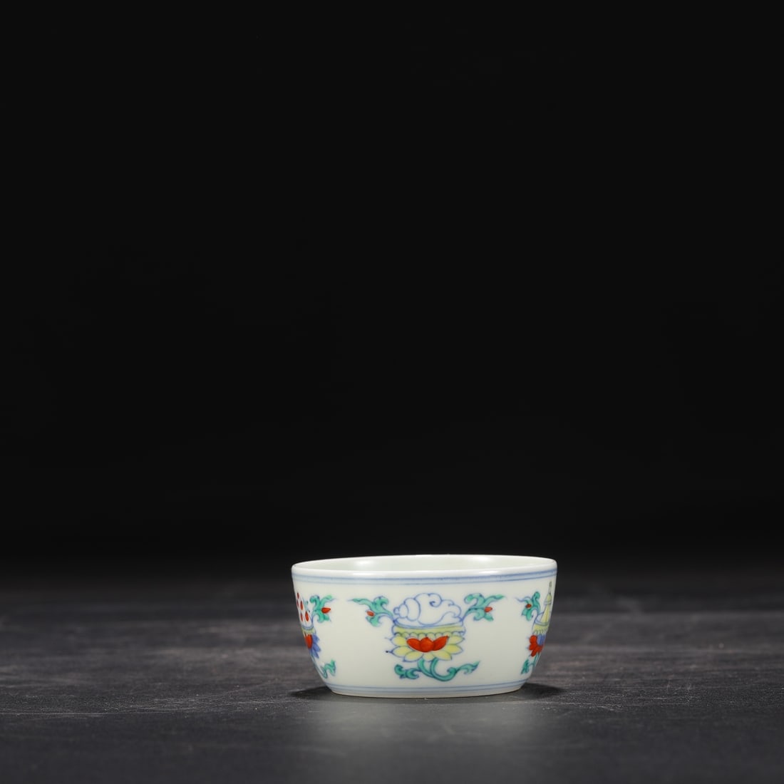 An Exquisite Doucai Flower Pattern Cup - 2