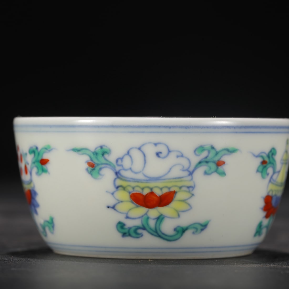 An Exquisite Doucai Flower Pattern Cup - 3