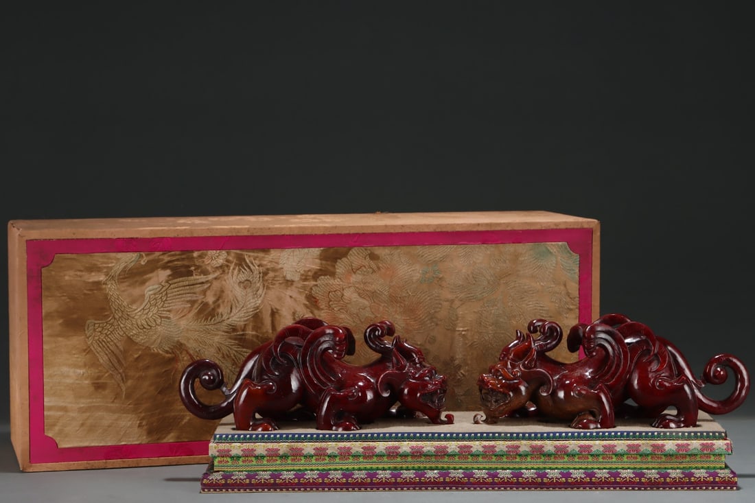 A Pair of Exquisite Archaic Jade Auspicious Beast Ornaments: A Pair of Exquisite Archaic Jade Auspicious Beast Ornaments,Size:4.8inx11.8in,Ancient Time,China 一对高古玉瑞兽摆件,中国远ࡣ