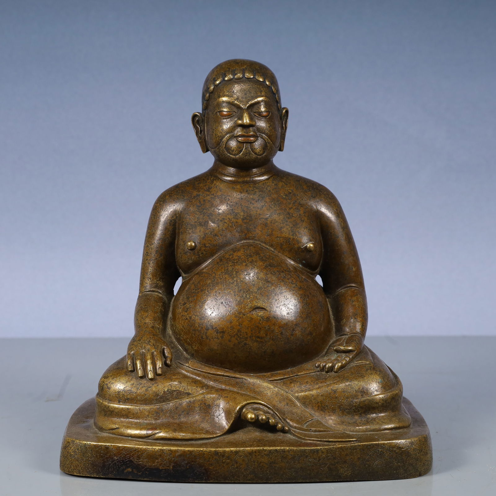 A Solemn Bronze Statue of Guru,With Inscription: A Solemn Bronze Statue of Guru,With Inscription,Qing Dynasty, China,Size:5.7inx7.9inx8.7in,Weight:3550g 铜上师像,带铭文,中国清代