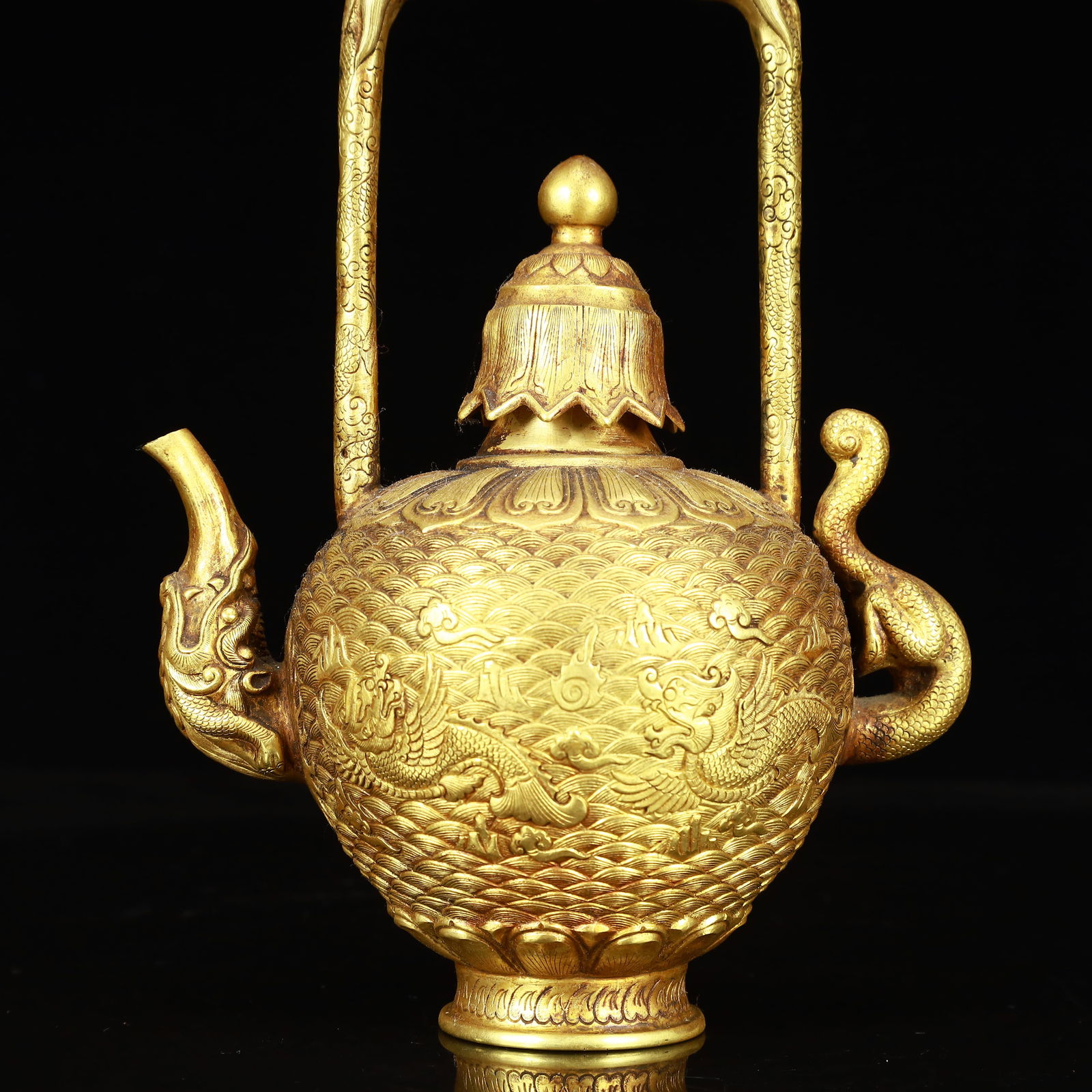 An Exquisite Gilt Bronze Dragon Pattern Ewer - 3