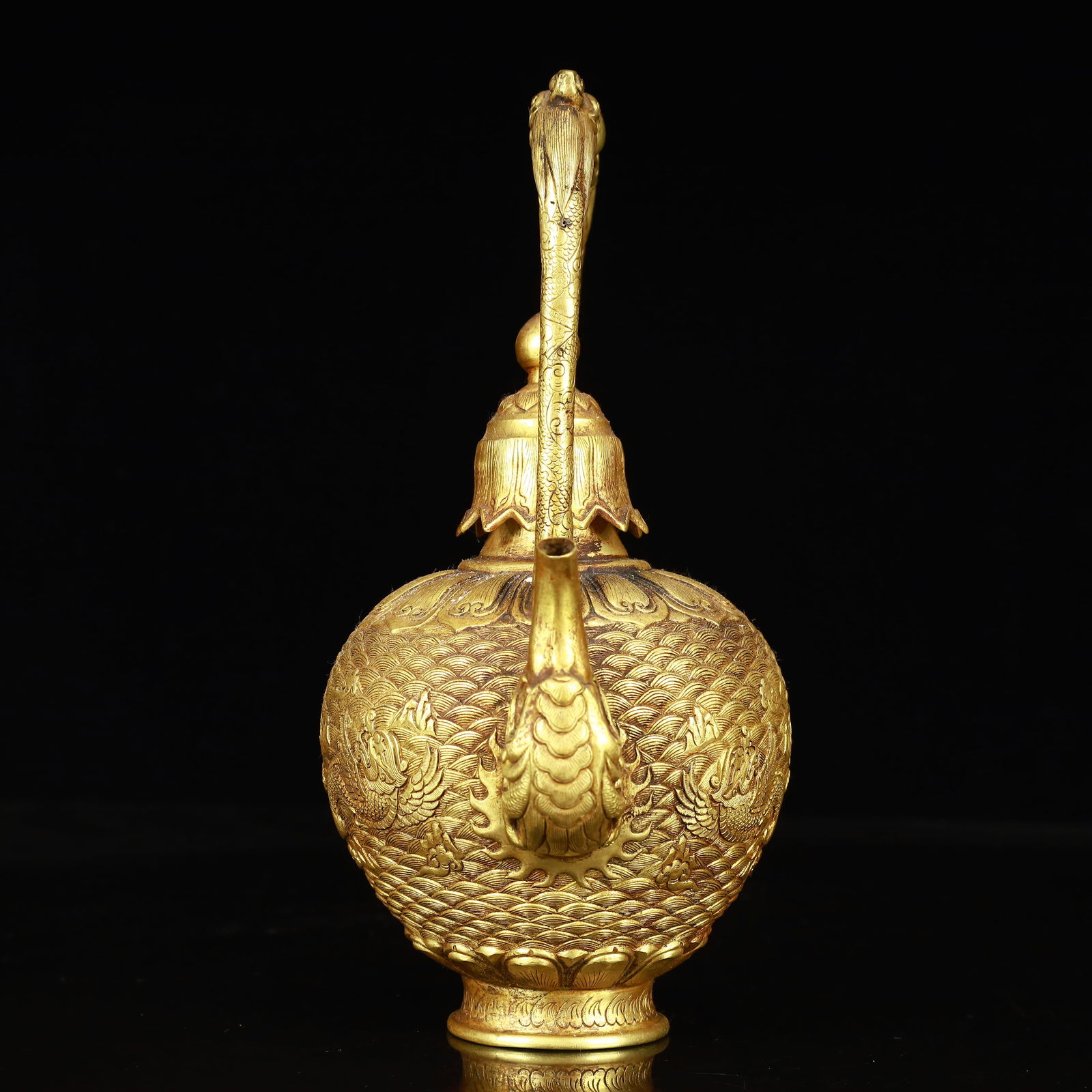 An Exquisite Gilt Bronze Dragon Pattern Ewer - 5