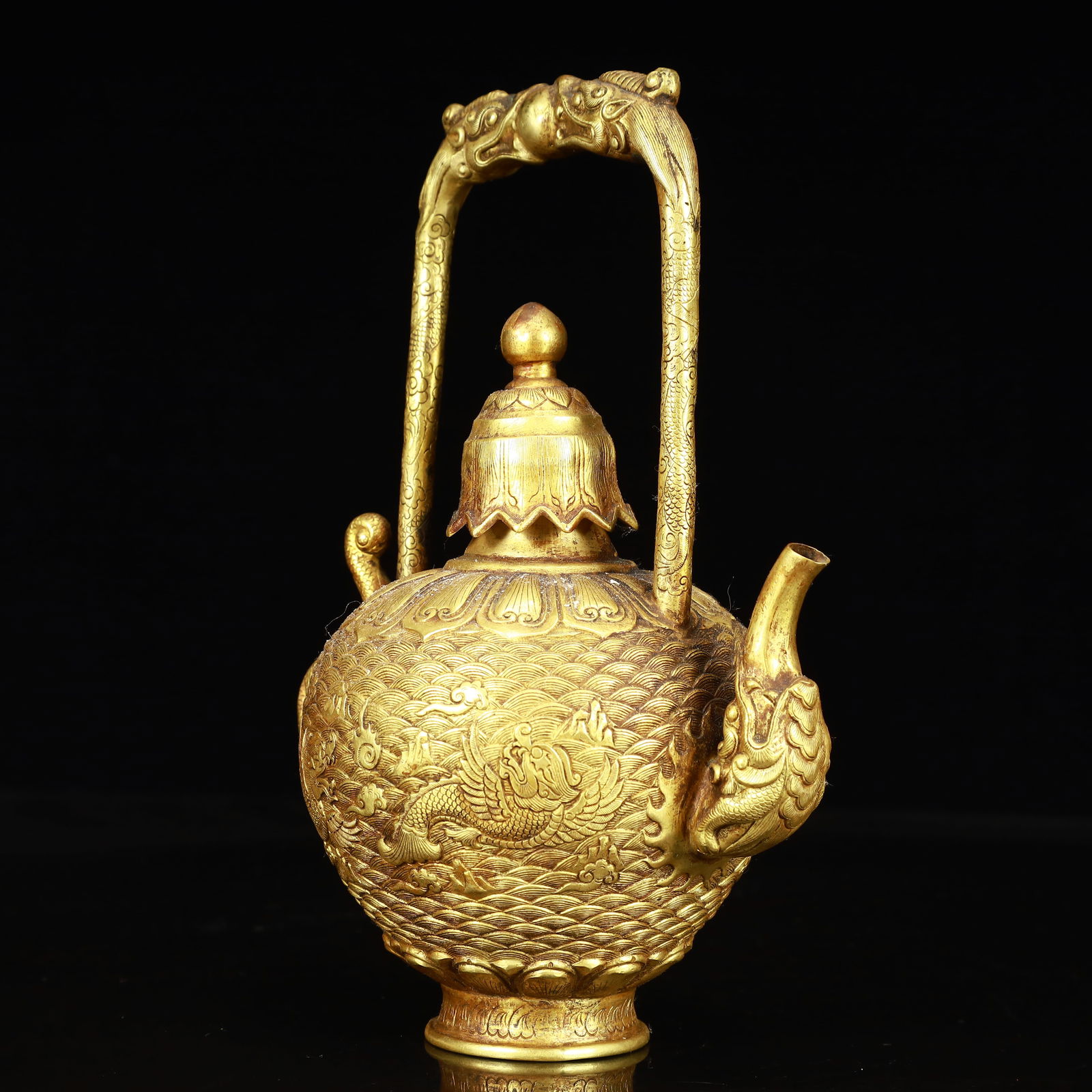 An Exquisite Gilt Bronze Dragon Pattern Ewer - 6