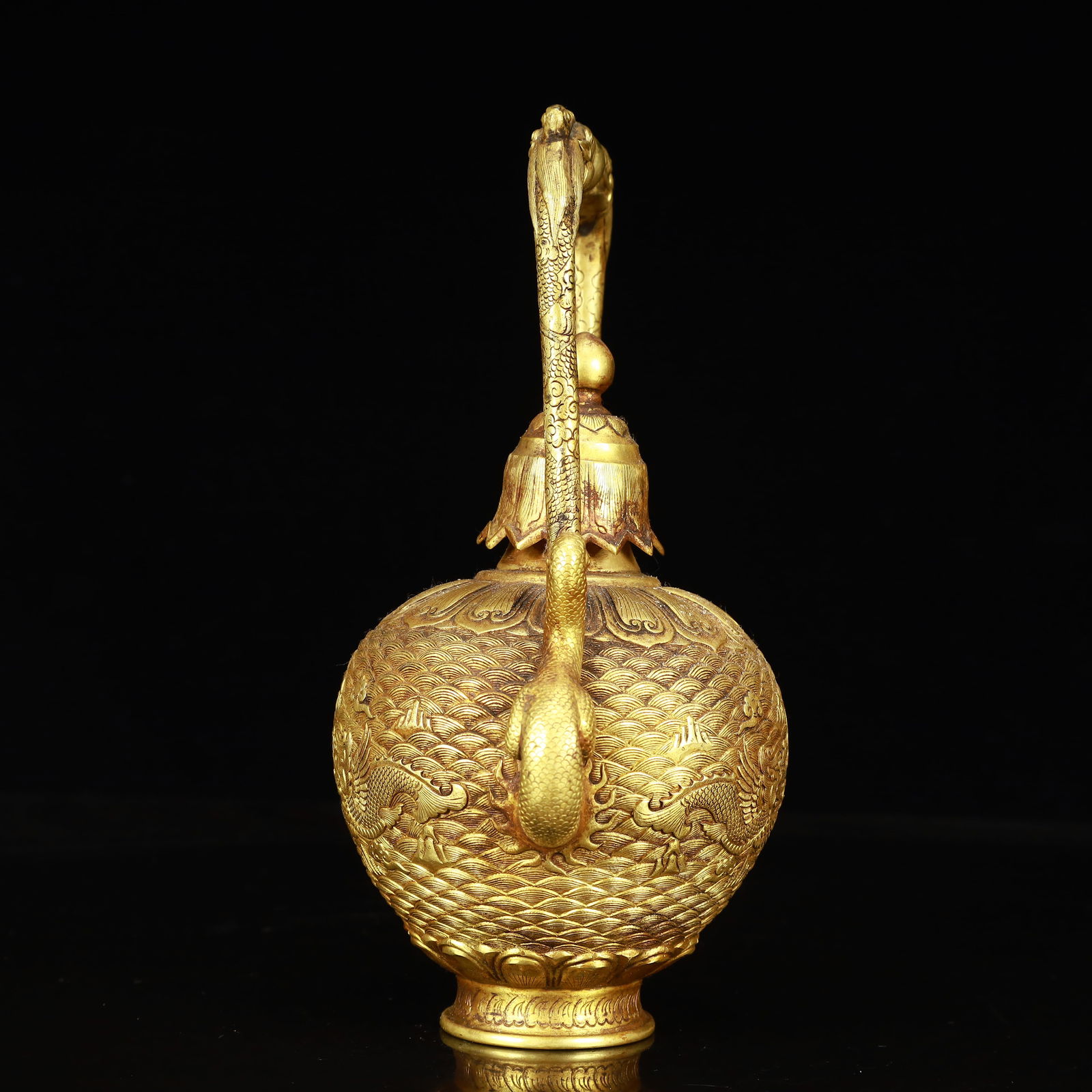 An Exquisite Gilt Bronze Dragon Pattern Ewer - 9