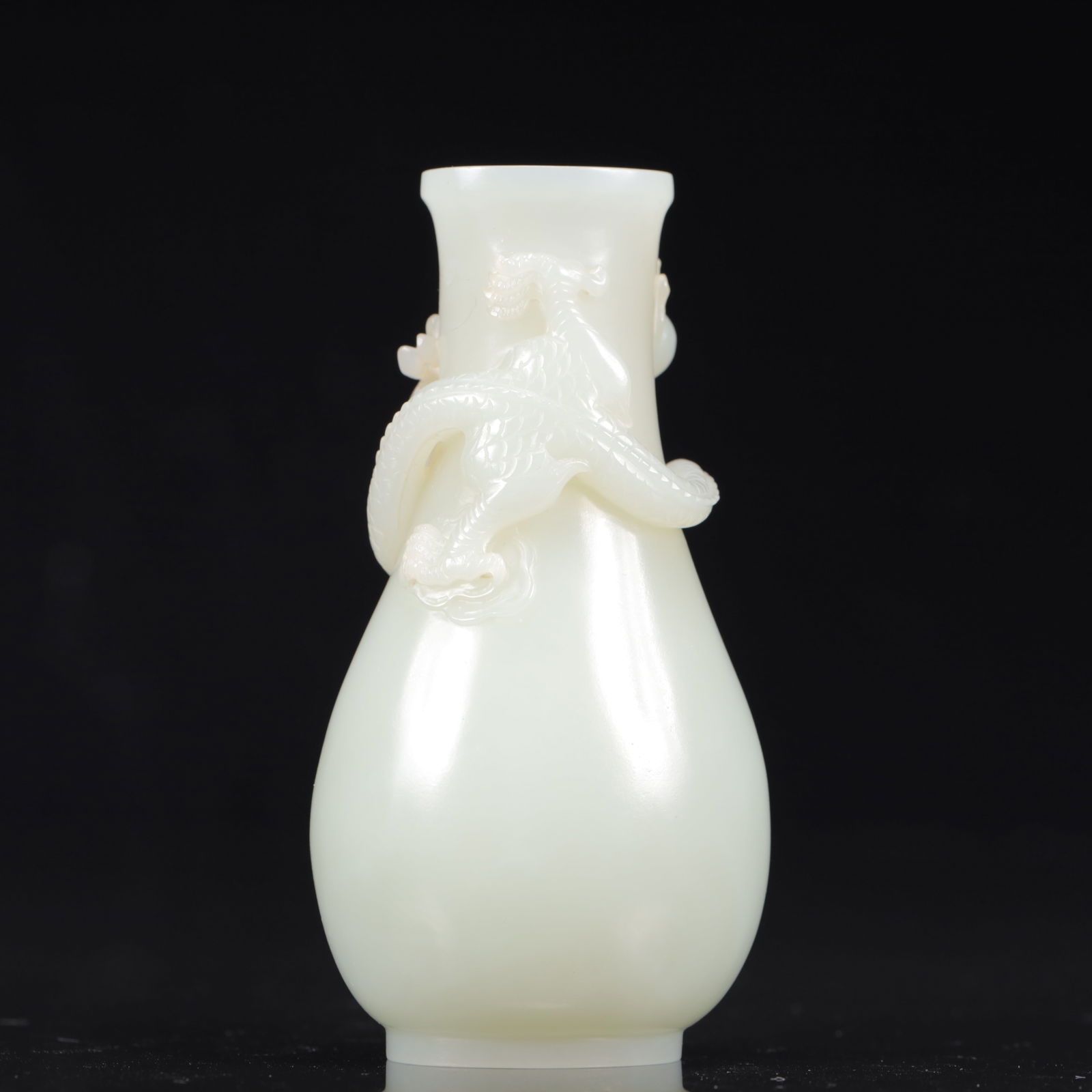 An Exquisite White Jade Dragon Pattern Snuff Bottle - 7