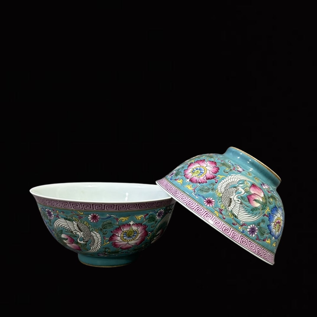 A Pair of Exquisite Enamel Flower and Bird Pattern Bowls: A Pair of Exquisite Enamel Flower and Bird Pattern Bowls,Qing Dynasty,China,Yongzheng Four-character Mark,Size:5.9inx2.9in