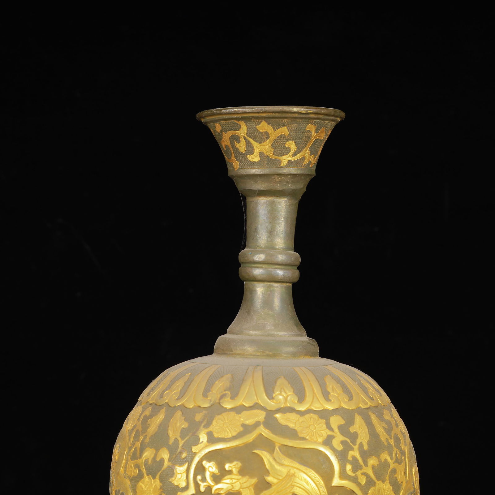 An Exquisite Gilt Silver Auspicious Beast Pattern Vase - 2