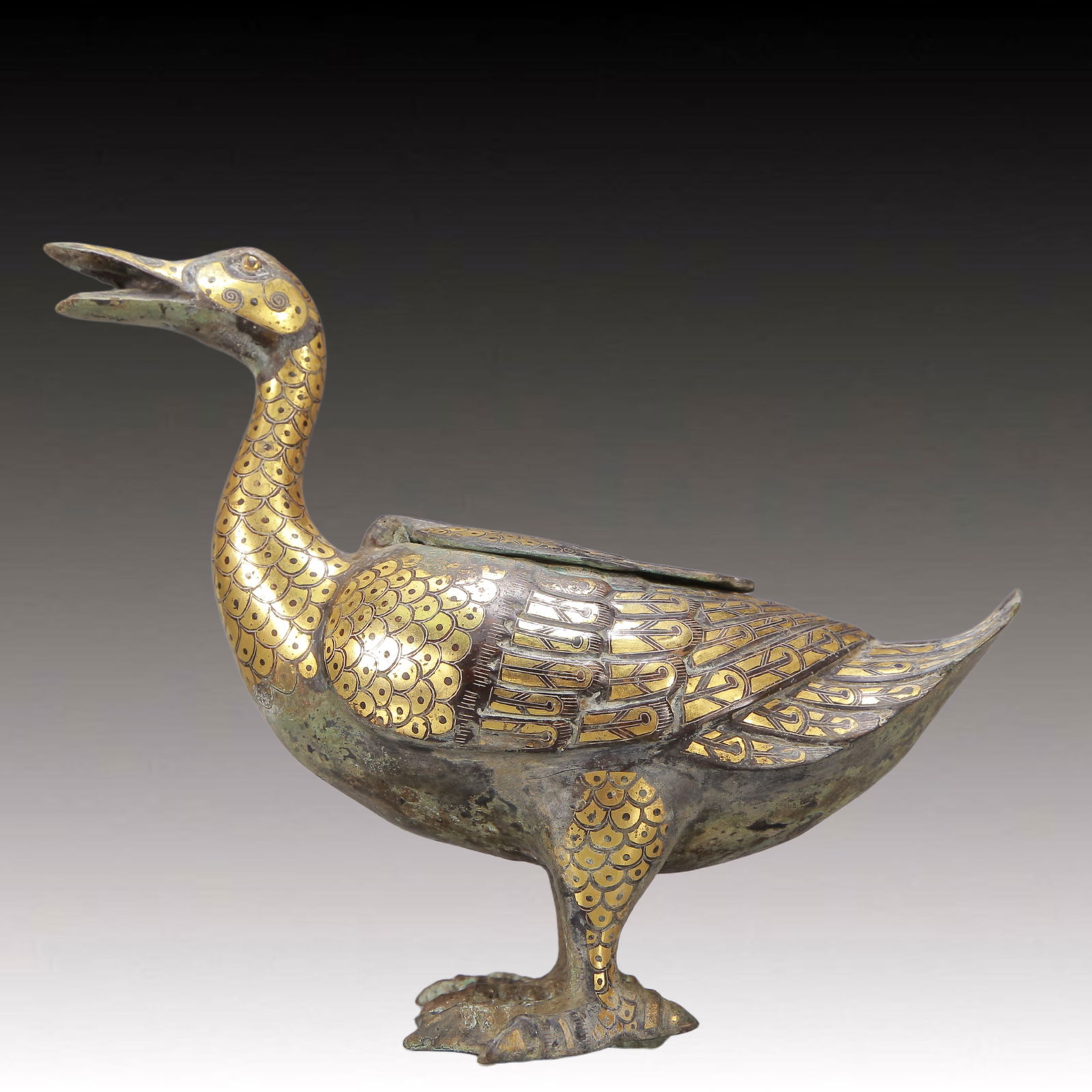 A Exquisite Gold and Silver-Inlaid Bronze Duck Ornament (1 of 10)