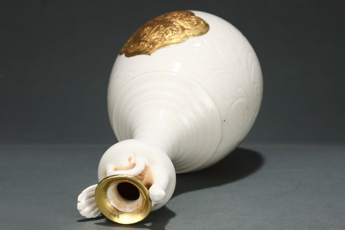 An Exquisite Ding yao White Glazed Phoenix Pattern Vase - 6