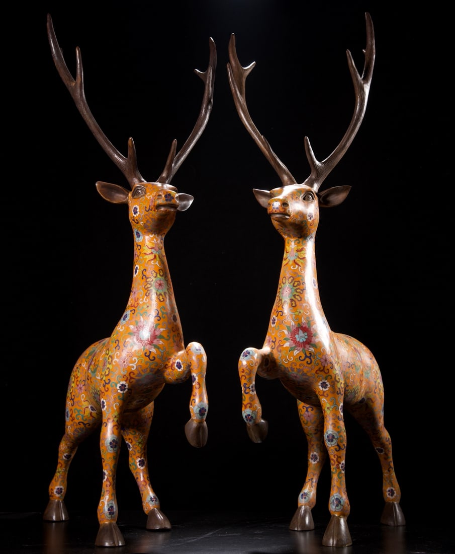 A Pair of Exquisite Cloisonne Lotus Pattern Deer Ornaments: A Pair of Exquisite Cloisonne Lotus Pattern Deer Ornaments,Qing Dynasty,China,Qianlong Four-Character Mark,Size:34.6inx21.7inx11.8in,Weight:18kg 一对景泰蓝缠枝