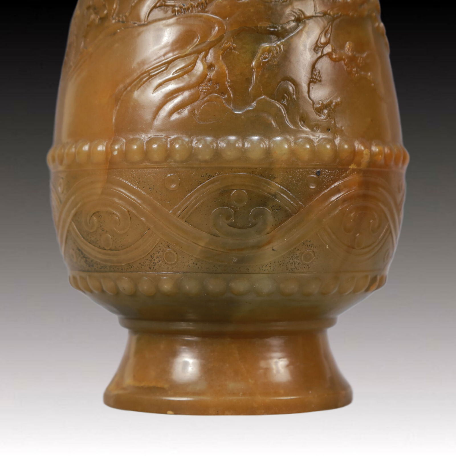 An Exquisite Shoushan Stone Figure Pattern Vase - 3