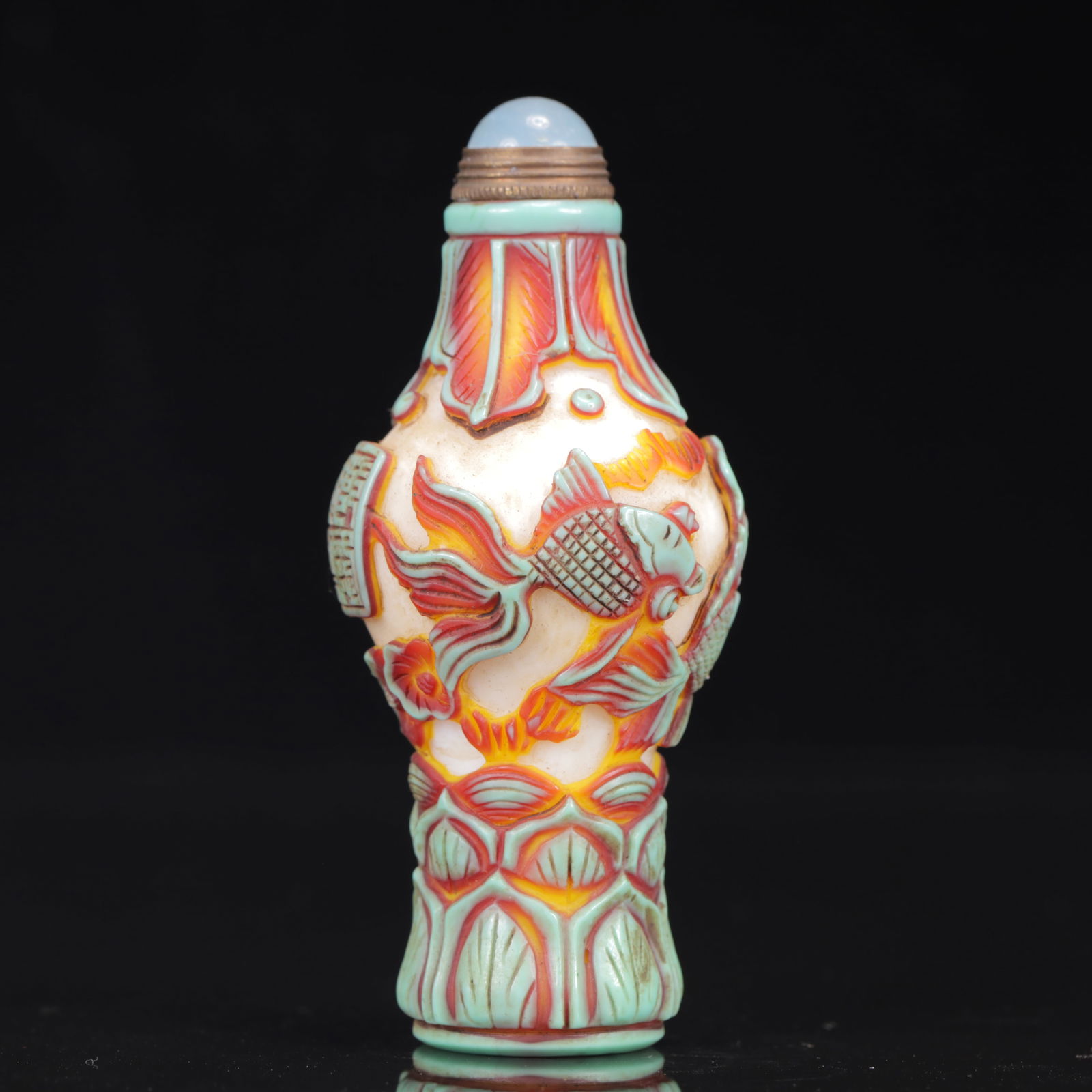 An Exquisite Glass Goldfish Pattern Snuff Bottle - 4