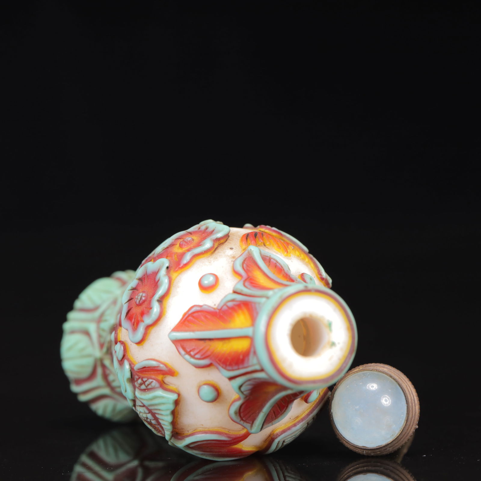 An Exquisite Glass Goldfish Pattern Snuff Bottle - 6