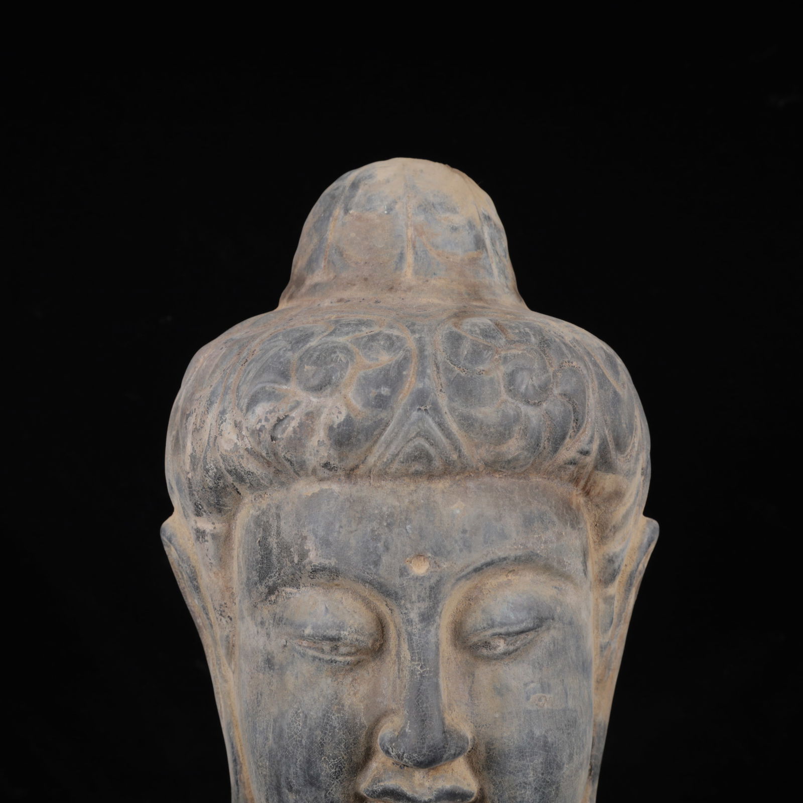 An Exquisite Limestone Buddha head - 2