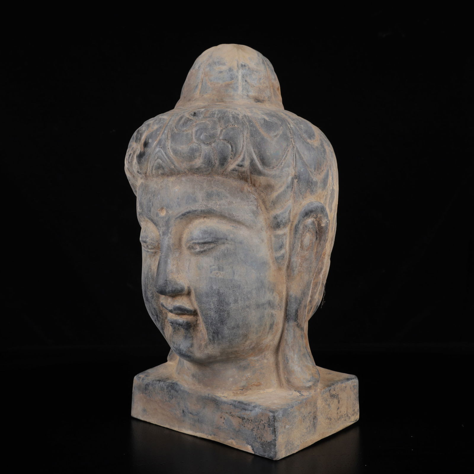 An Exquisite Limestone Buddha head - 4